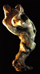 Danse - Argile cuite patinée 30 x 15 cm 450€