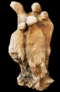 Communauté - Argile cuite patinée 32 x 16 cm 600€